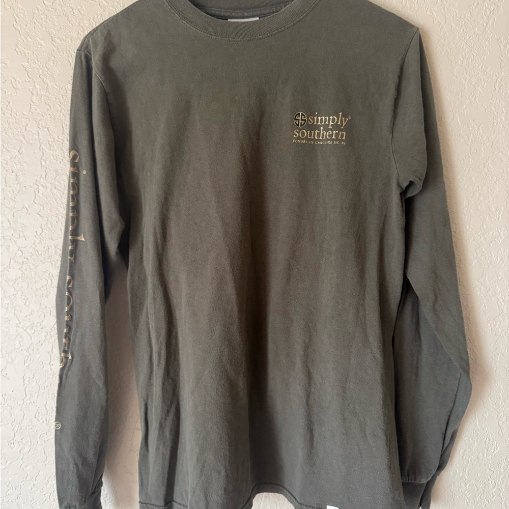 Simply Southern women’s Olive Long Sleeve Shirt - size small